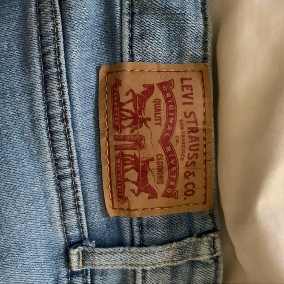 Levi’s 721 High Rise Skinny Jeans - Picture 3 of 4